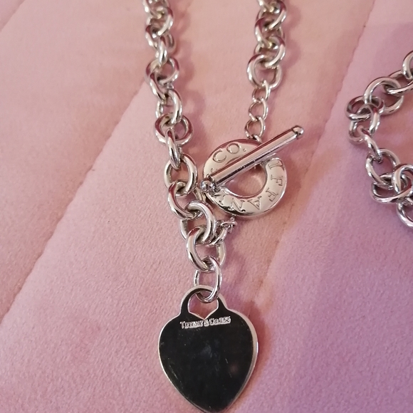 ** SOLD ** TIFFANY & CO Vintage Toggle Heart Tag Necklace and Bracelet Set 🩷 - Picture 3 of 6